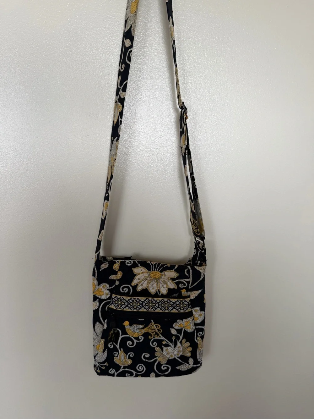 VERA BRADLEY Yellow Bird Hipster Shoulder Bag Crossbody Purse Floral